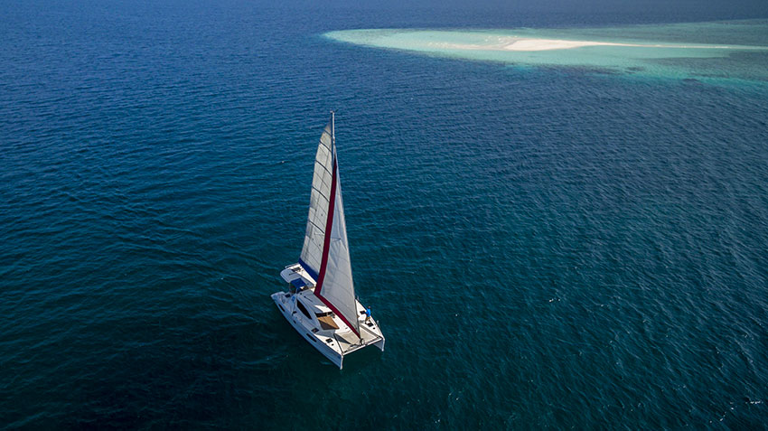 sailing maldives