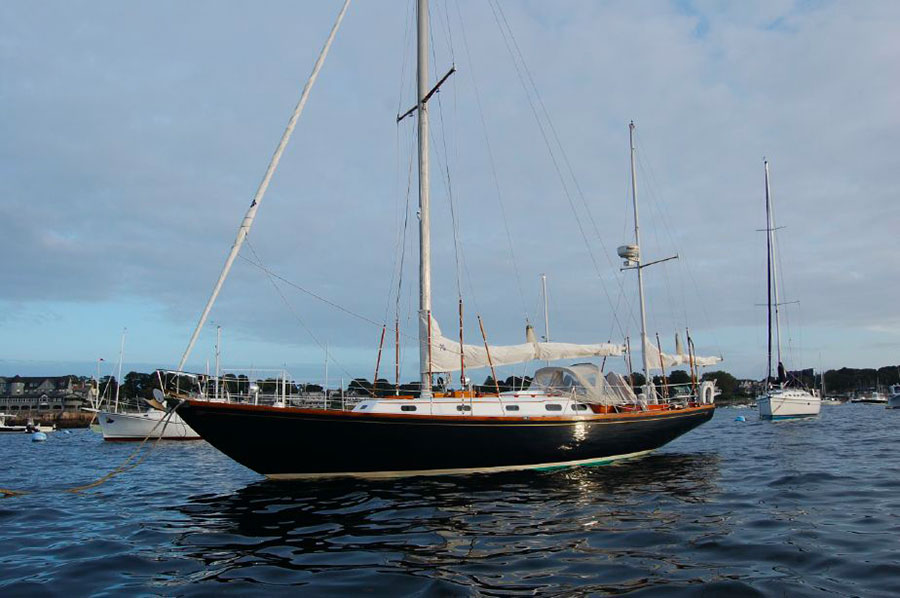 Bluewater Sailboats Hinckley Bermuda 40